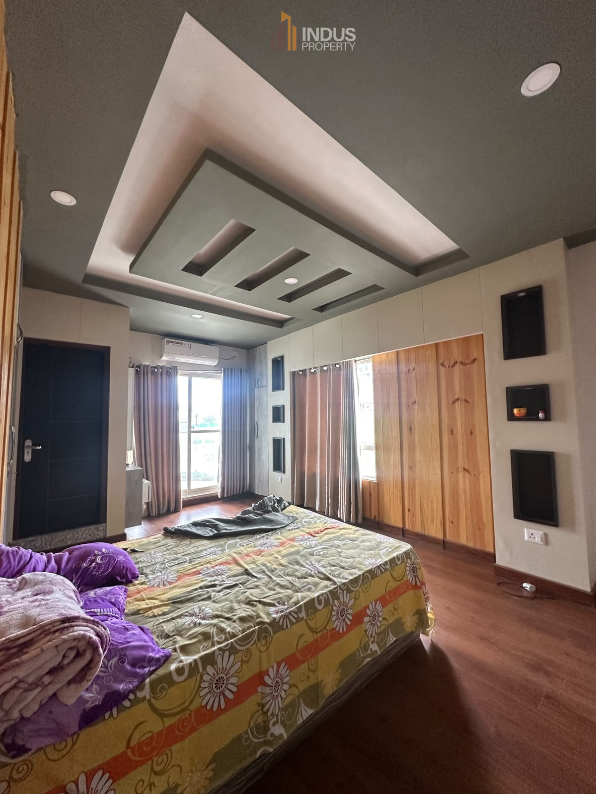 property-image